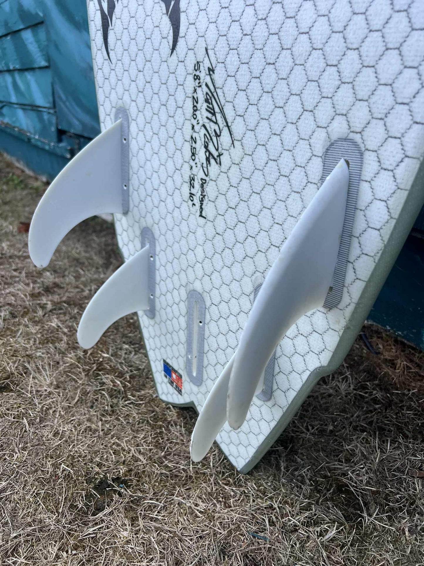 USED Lib Tech 5'8" LOST Mayhem Round Nose Fish Redux Shortboard Surfboard - Fins
