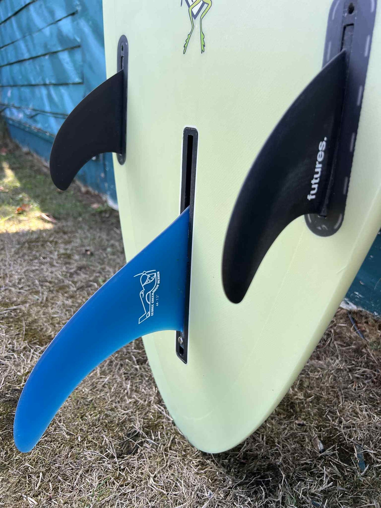 USED Gary Handel 7'6" Mid-Length Shortboard Surfboard - Fins