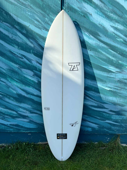 7S 5'7" "JetStream+" Round Tail Shortboard Surfboard