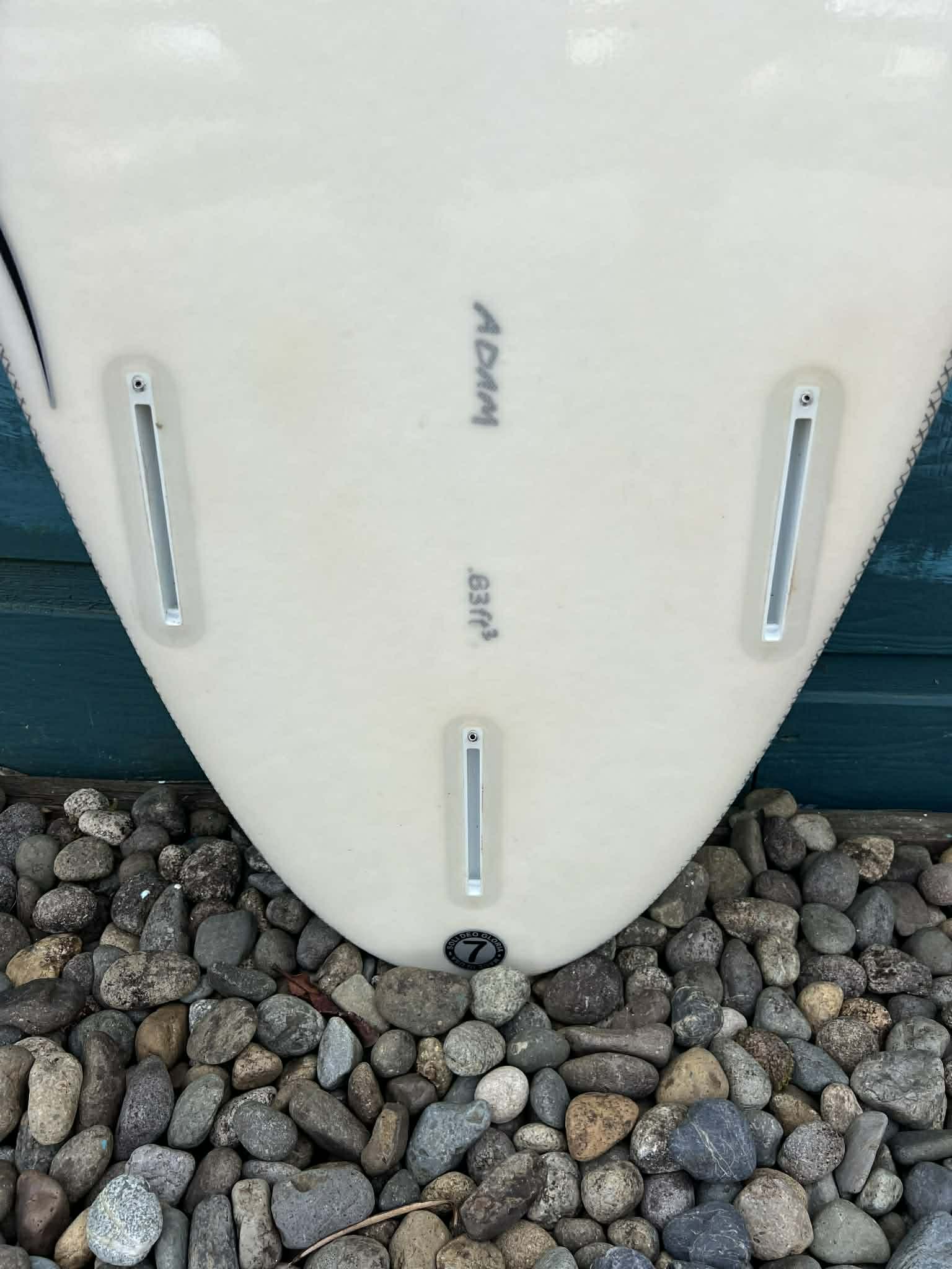 USED Coil Industries 6'0" Round Tail Shortboard Surfboard - Fins
