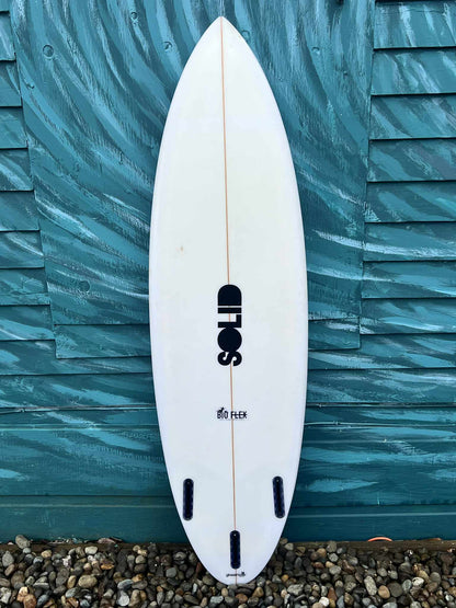 USED SOLID "Vinny" 5'10" Round Tail Shortboard Surfboard - Bottom